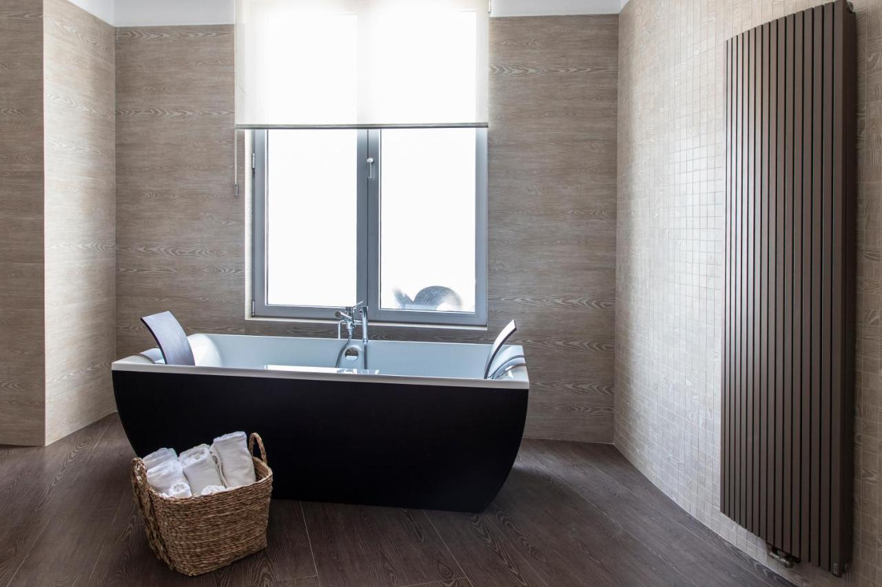 Pristine Seaview Villa , With 5-Star Resort Access 팔리라키 외부 사진