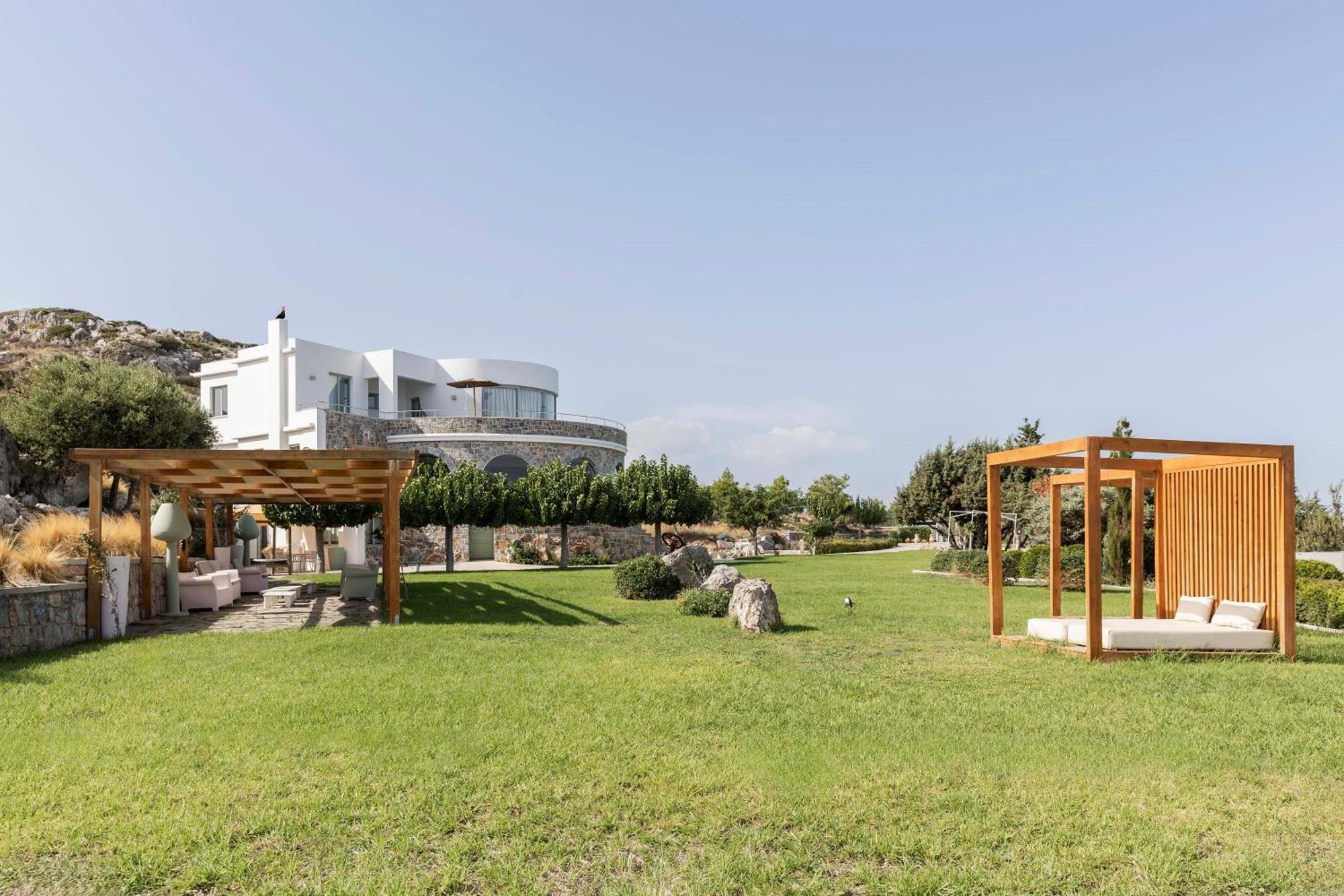 Pristine Seaview Villa , With 5-Star Resort Access 팔리라키 외부 사진
